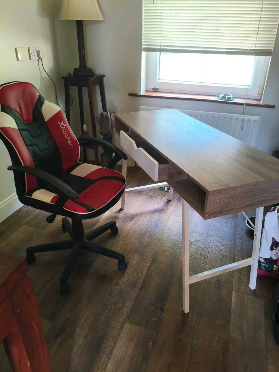 Gaming chair like new perfect condition 60 - Image 4