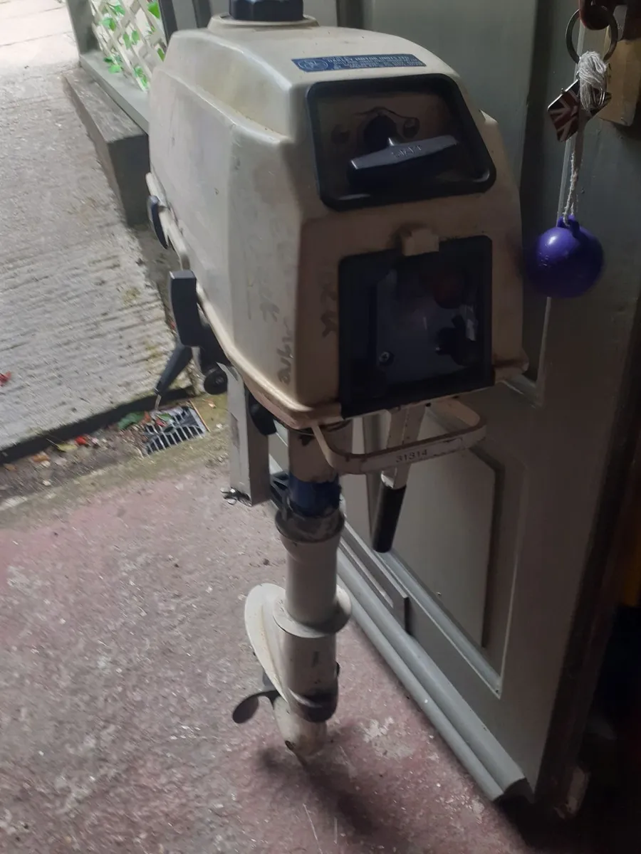 Boat outboard engine 2.3 ltr - Image 3
