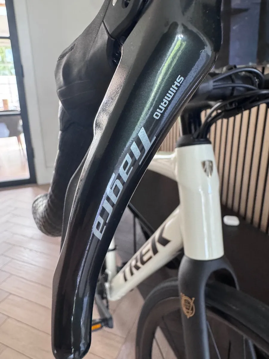 Trek Domane AL 4 -2026 Model - Image 3