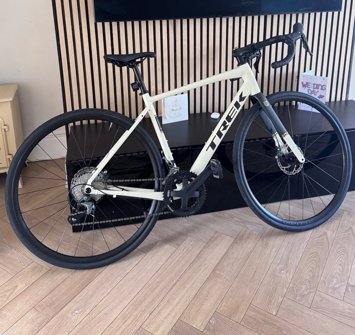 Trek Domane AL 4 -2026 Model - Image 4