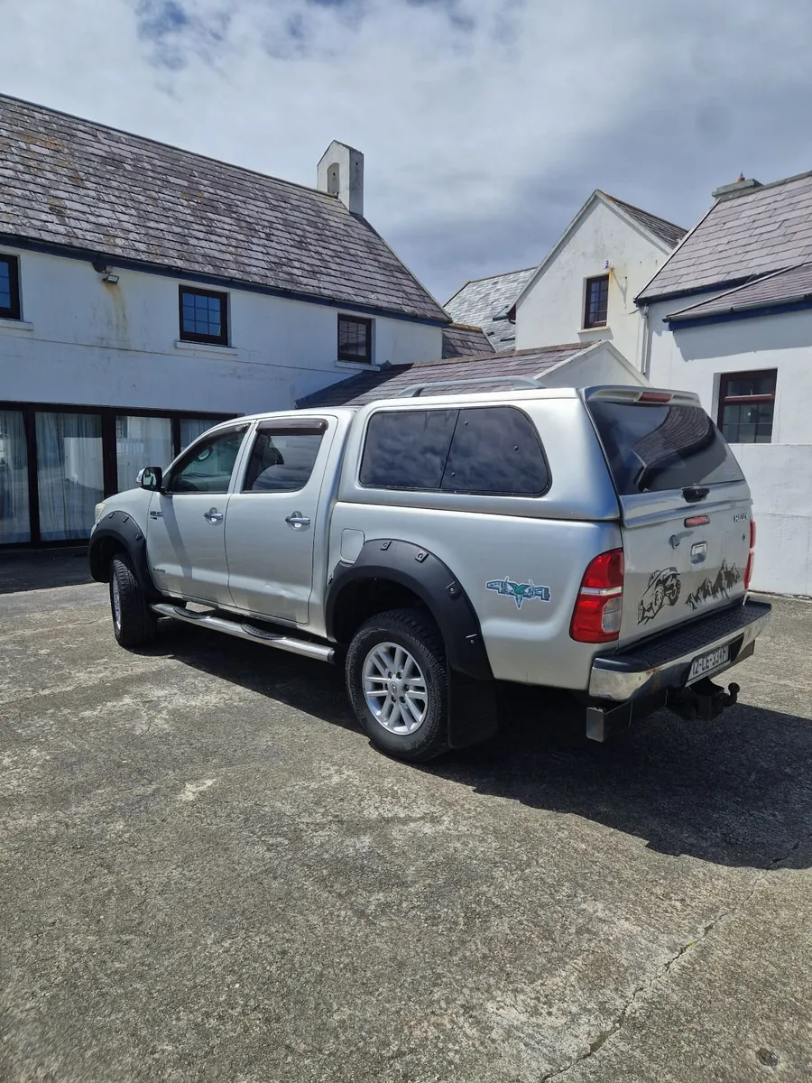 Toyota Hilux 2012 - Image 2