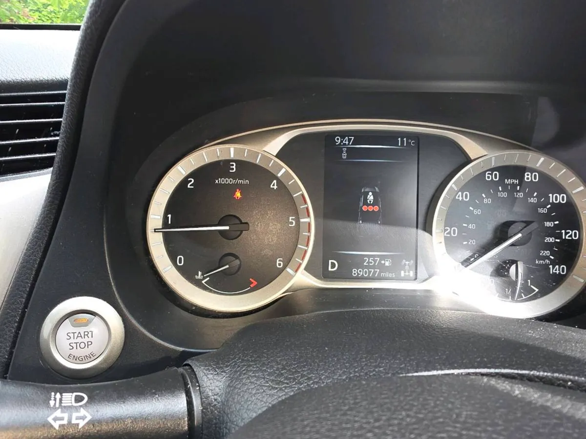 Nissan navara - Image 2