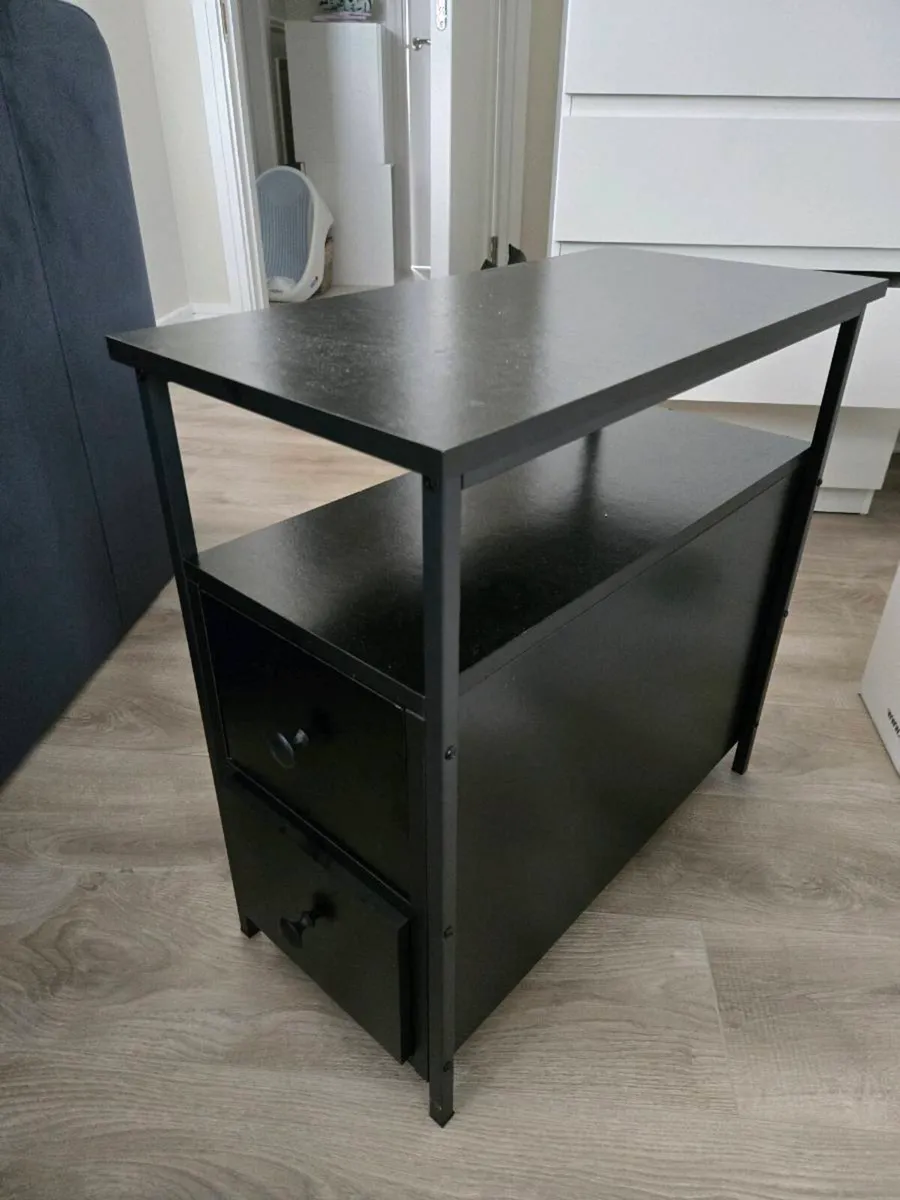 2 Bedside lockers - Image 4