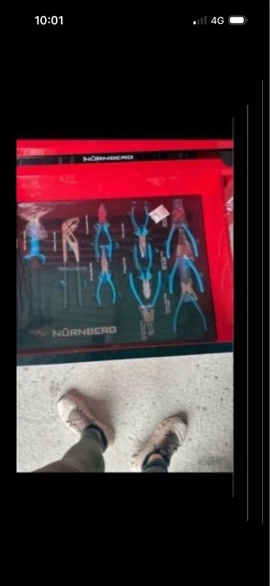 New Nuremberg tool box with tools included - Image 2