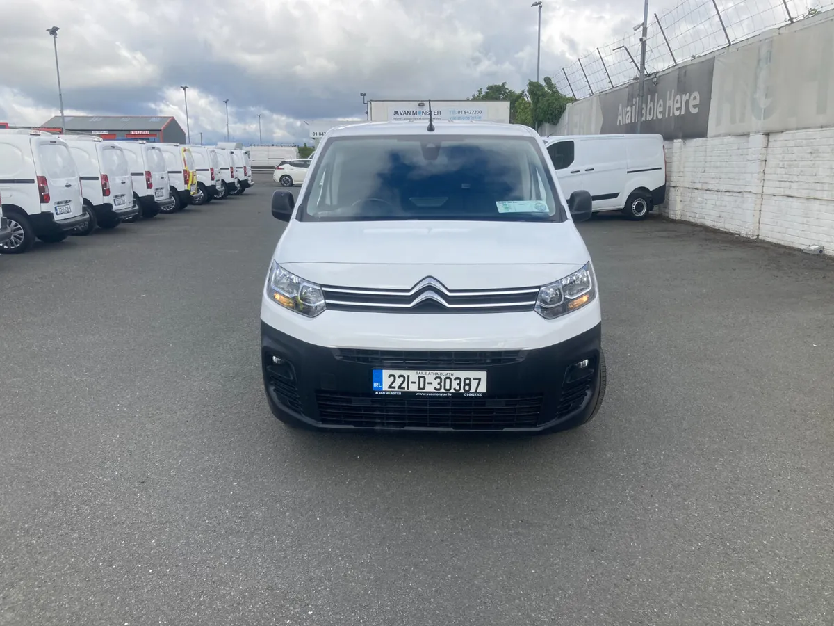 Citroen Berlingo 2022 - Image 2