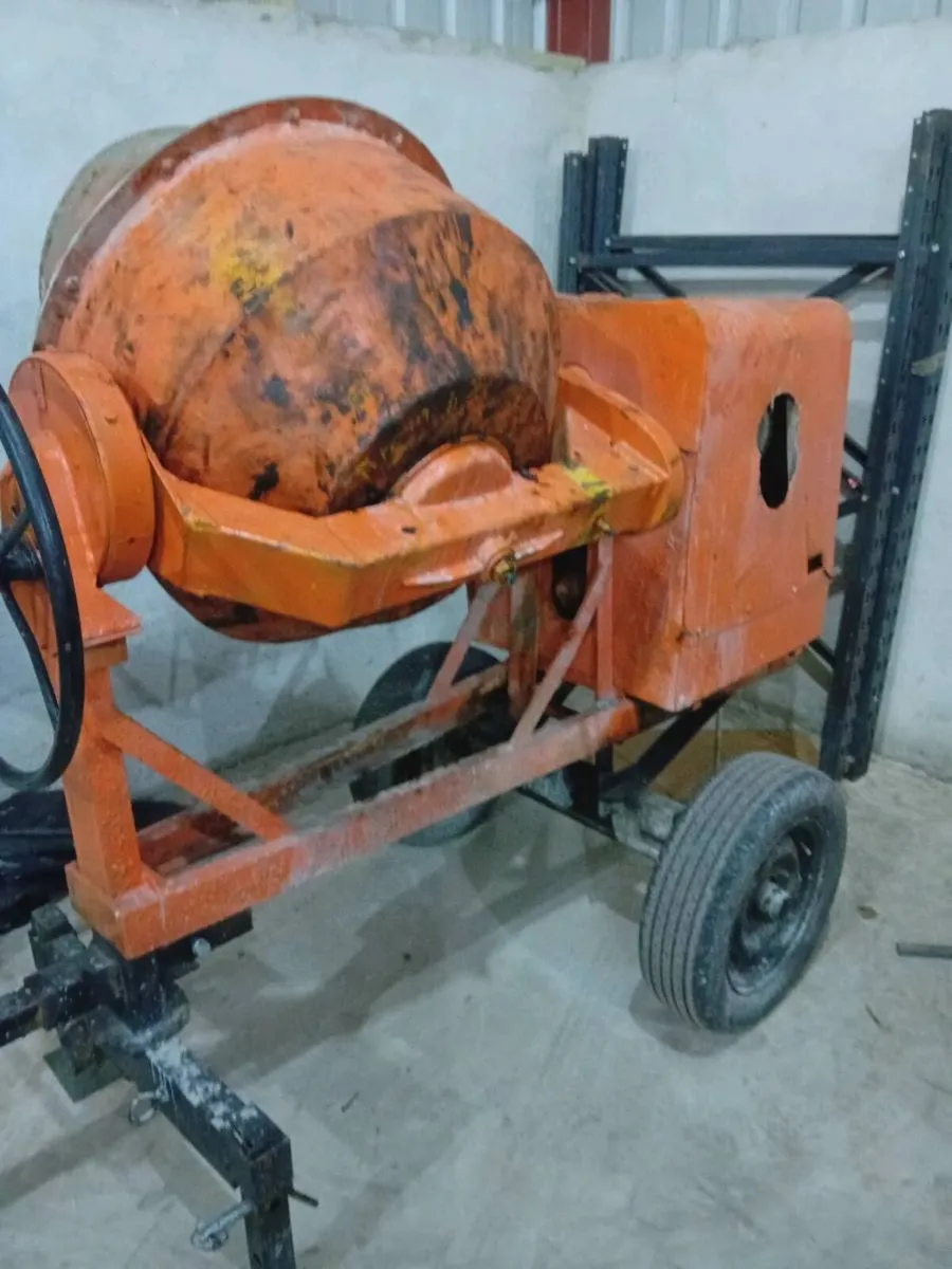 ***Mixer** Lister Engine** Tow behind - Image 2