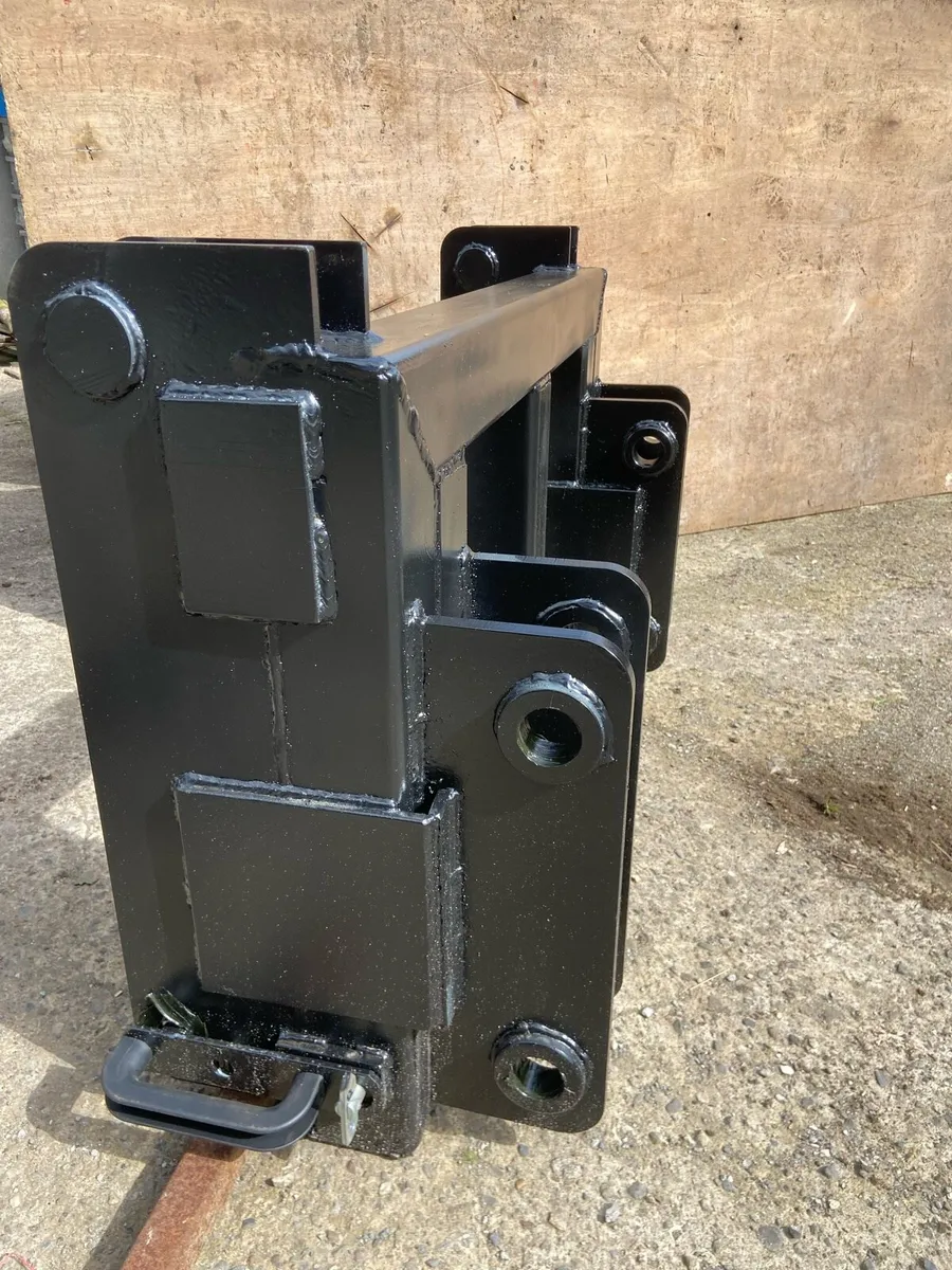 JCB 3cx to jcb quick hitch adaptor - Image 3