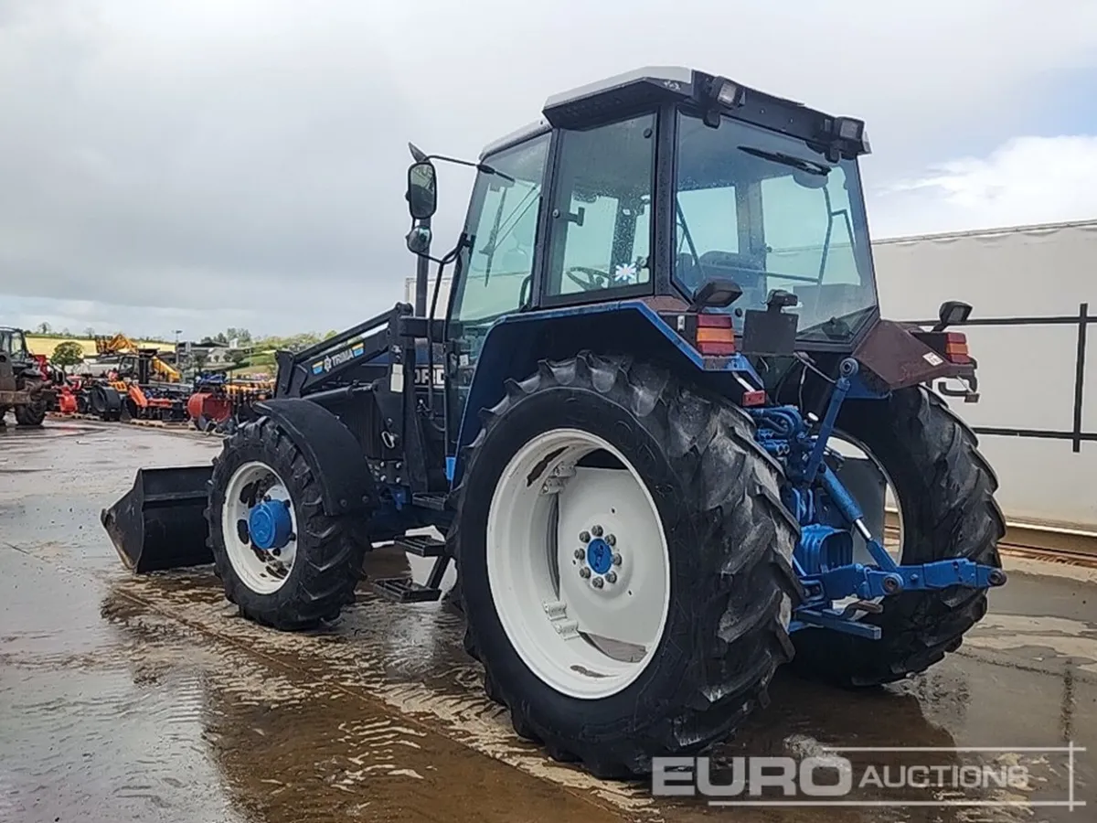 Ford 8240 - Image 2