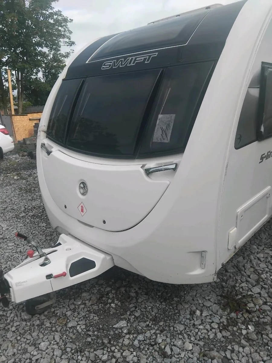 swift sline caravan light damage - Image 2