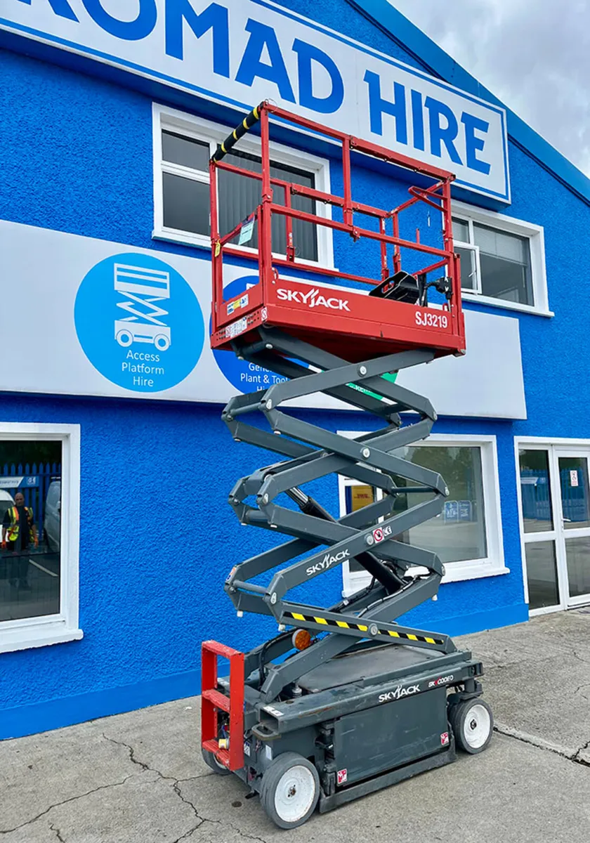 Skyjack 19ft Electric Scissor Lift - MEWP - Image 2