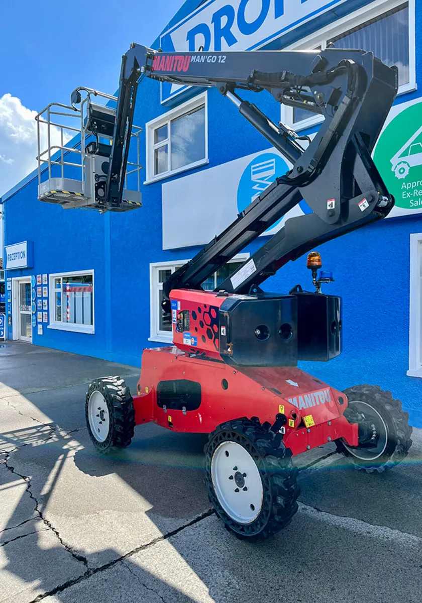 Manitou  Articulated Boom Lift - 33ft MEWP - Image 4