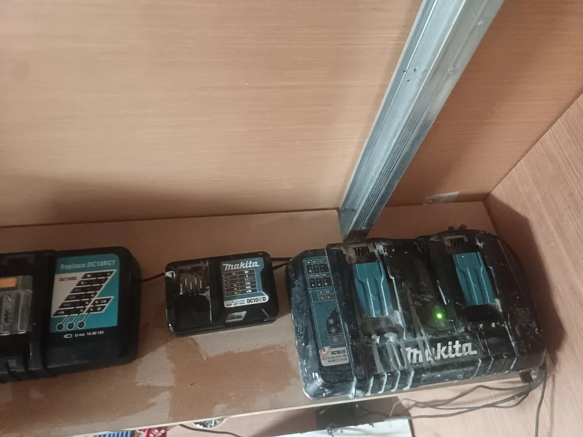 Makita batteries - Image 3