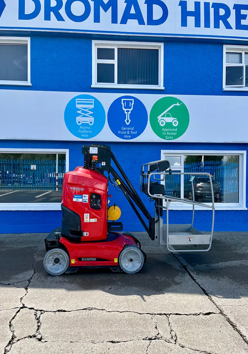 Manitou 100VJR Evolution Vertical Mast Lift - Image 2