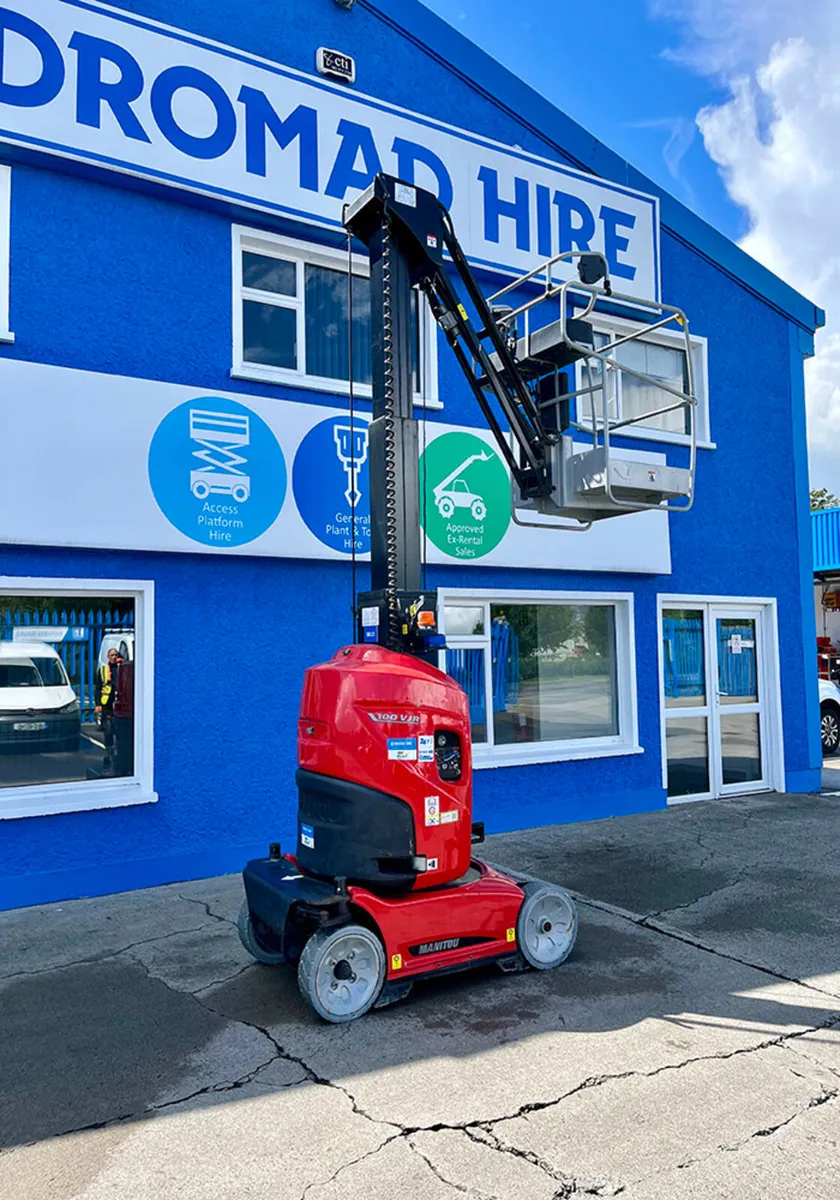 Manitou 100VJR Evolution Vertical Mast Lift - Image 4
