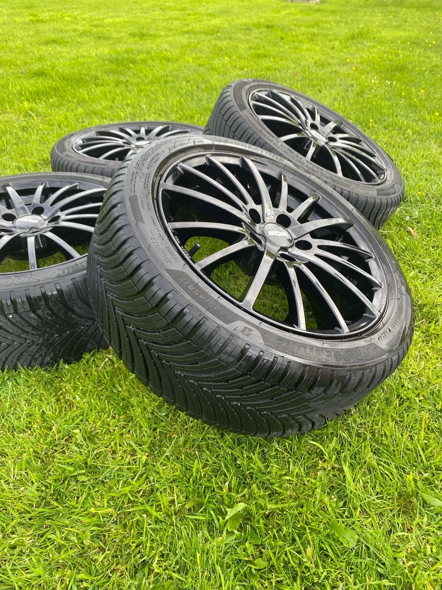 17” OXXO ‘Best Black’ Alloys 5x114.3 - Image 2