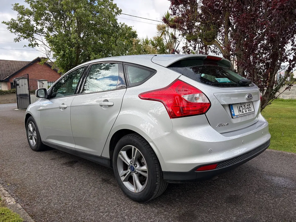 Ford Focus 1lt petrol, low KLM’s, tax & Nct - Image 3
