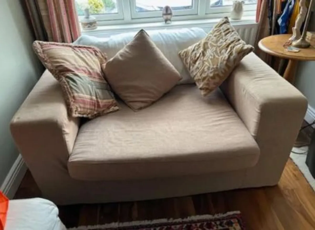 Loveseat, Armchair