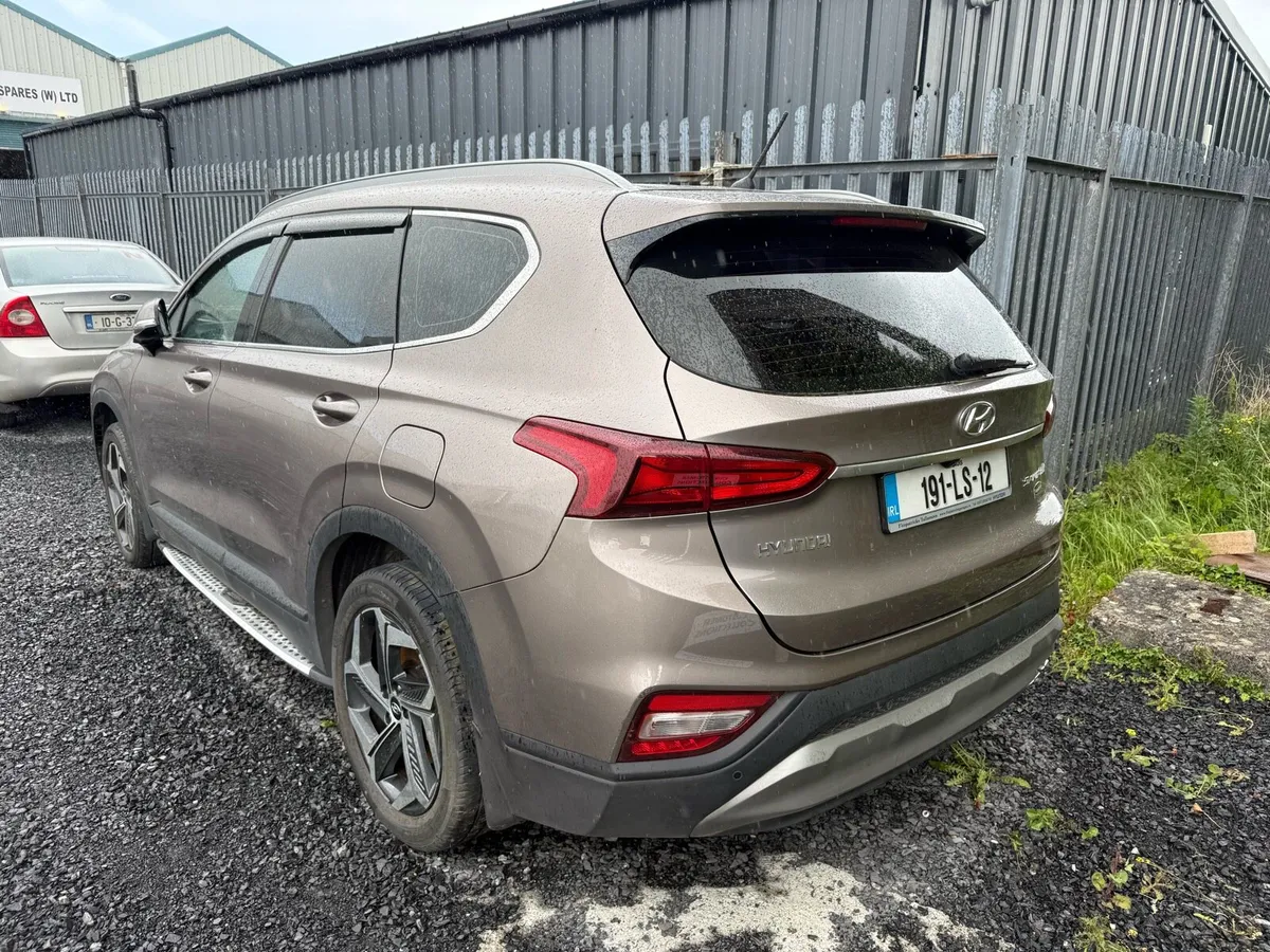 2019 Hyundai Santa Fe 2.2crdi - Image 4