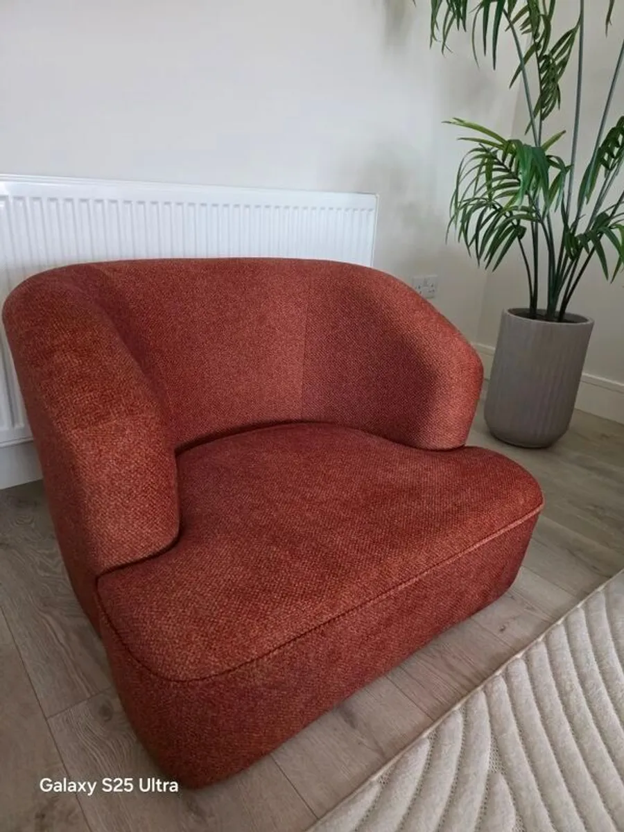 Brand new copper armchair - Image 1