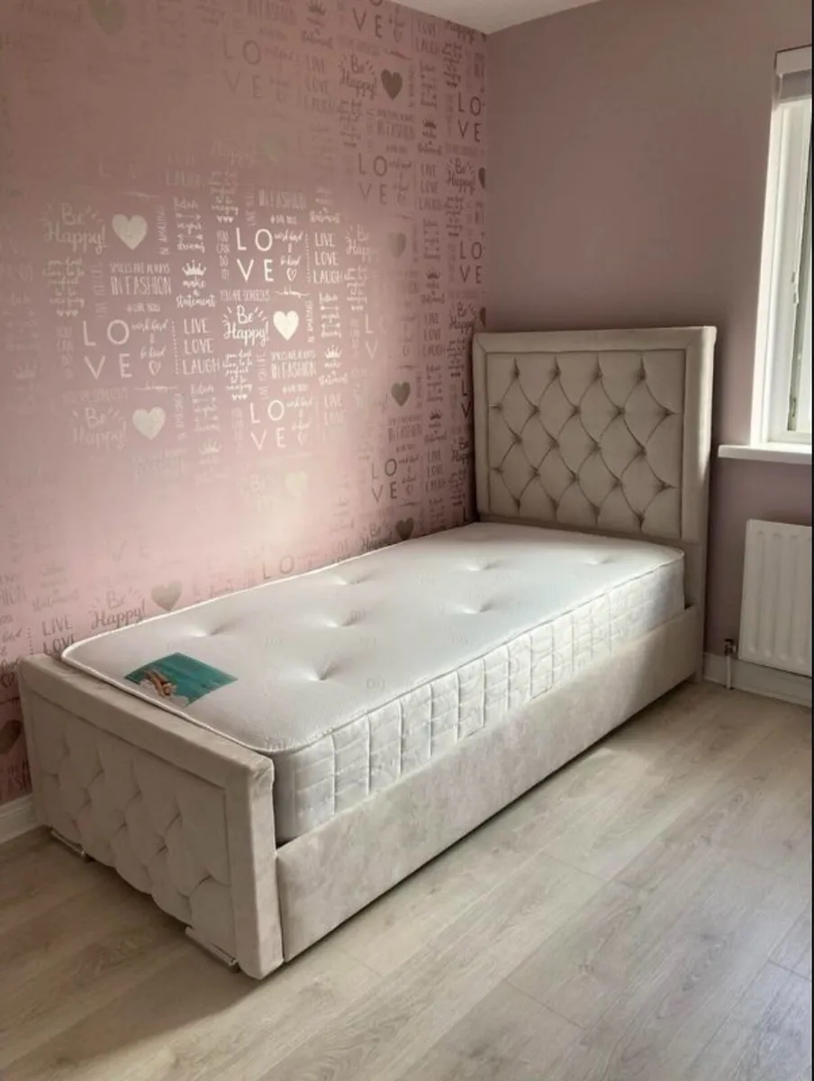 Beds - Image 1