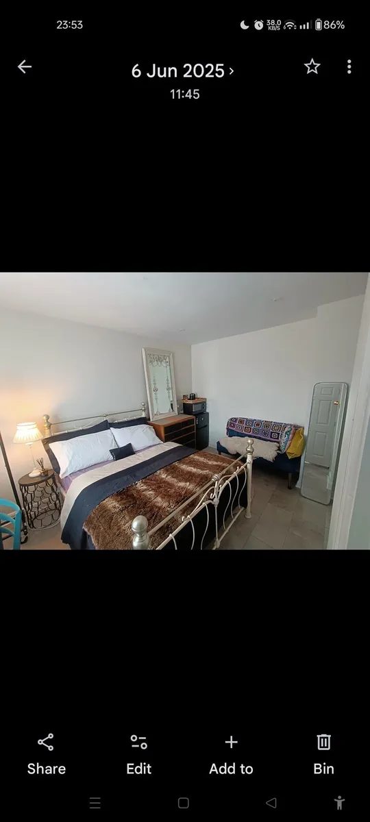 Double bed - Image 2