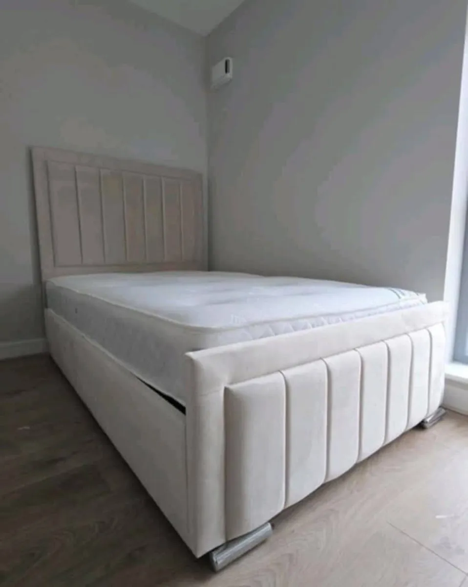 Beds - Image 2