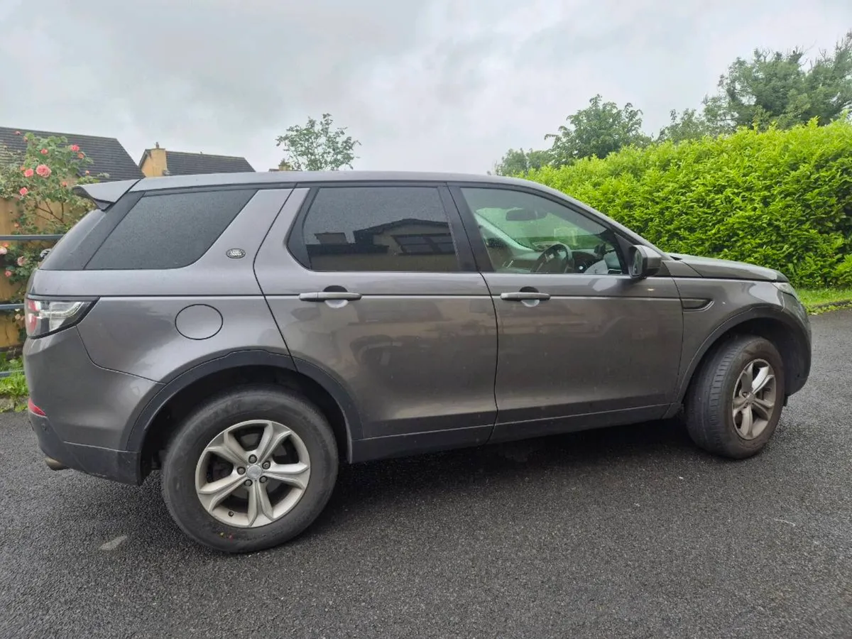 Land rover discovery sport, cvrt April 2027,taxed - Image 4