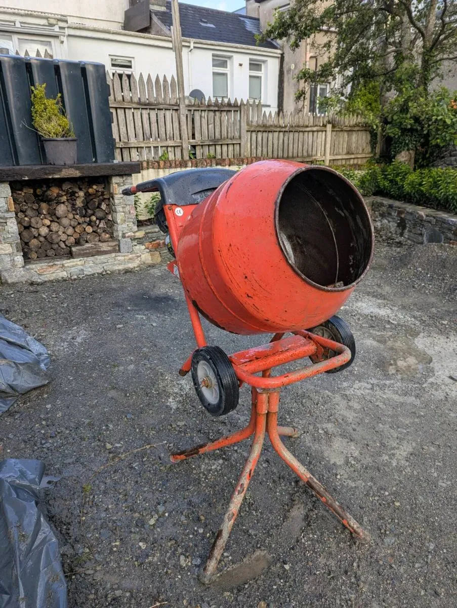 Victor cement mixer - Image 1