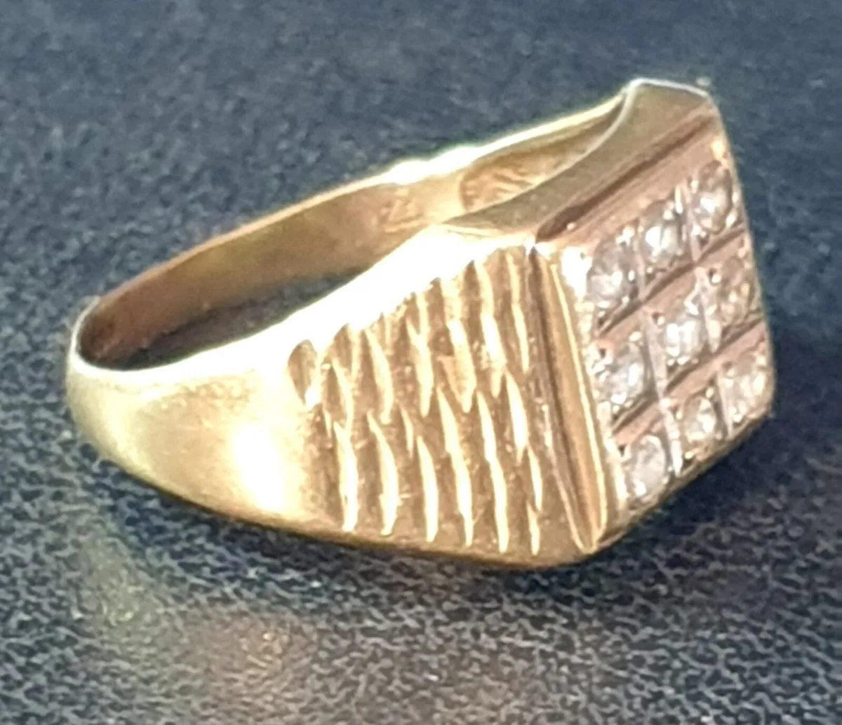 Vintage Gentlemans Gemset Ring - Image 2