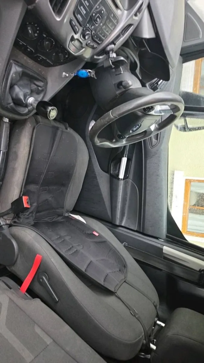 Ford Transit Connect - Image 4