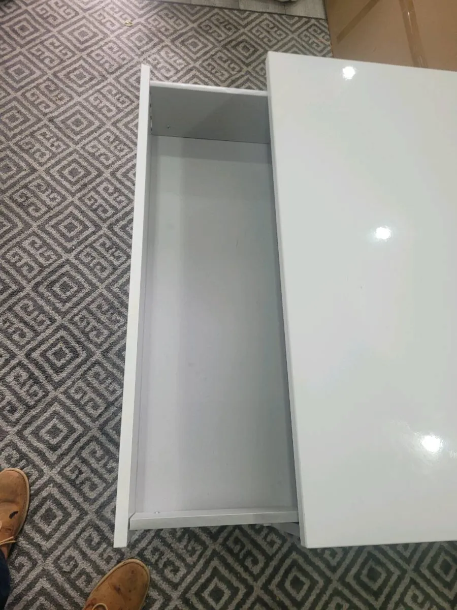 Single bed with 2 mattresses + 1 chest of drawers - Image 4