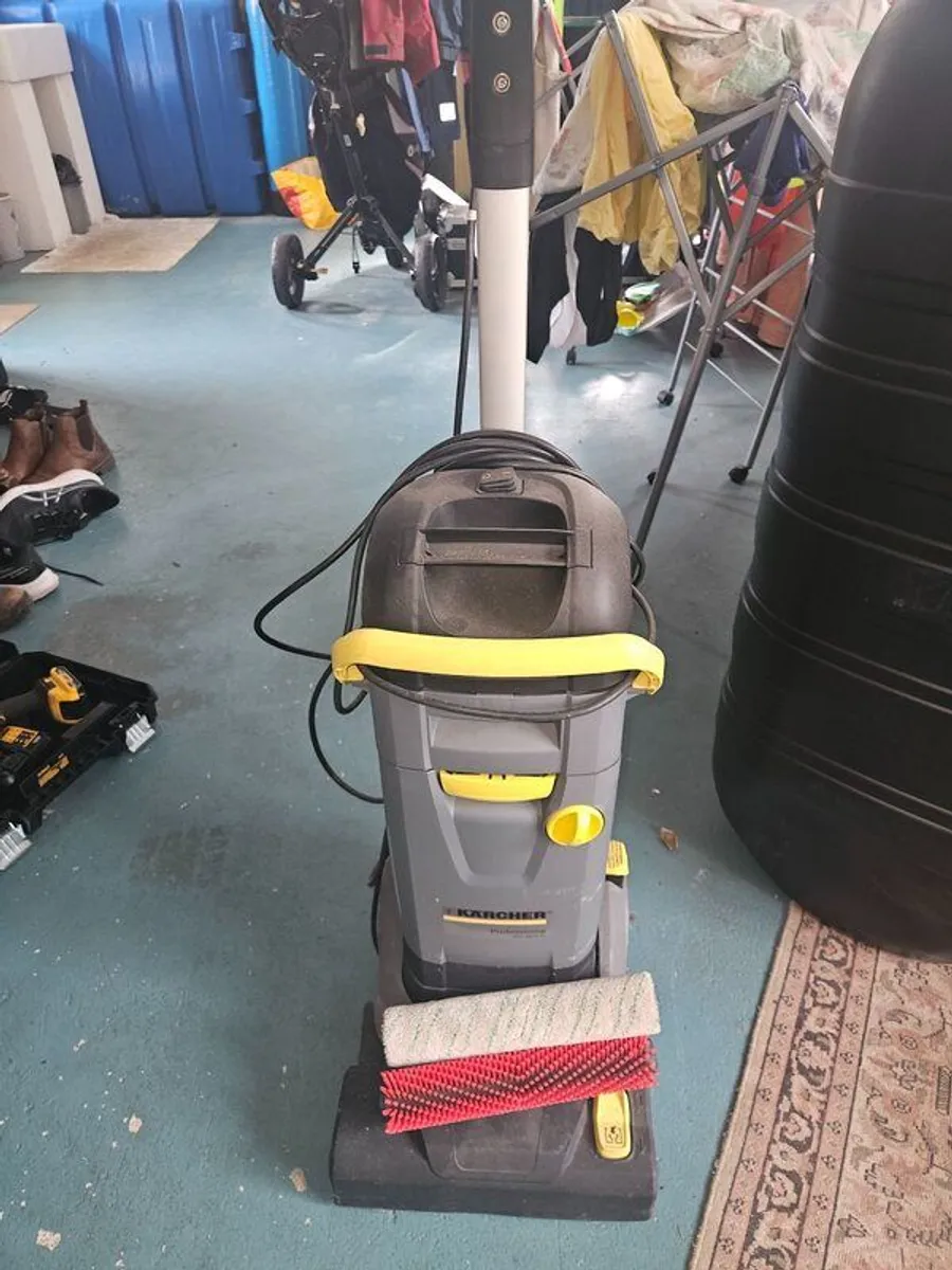 Floor Cleaner - Image 1
