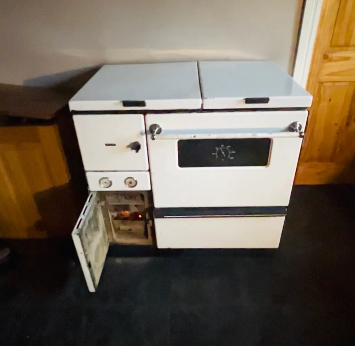 Wamsler Solid Fuel Cooker - Image 1