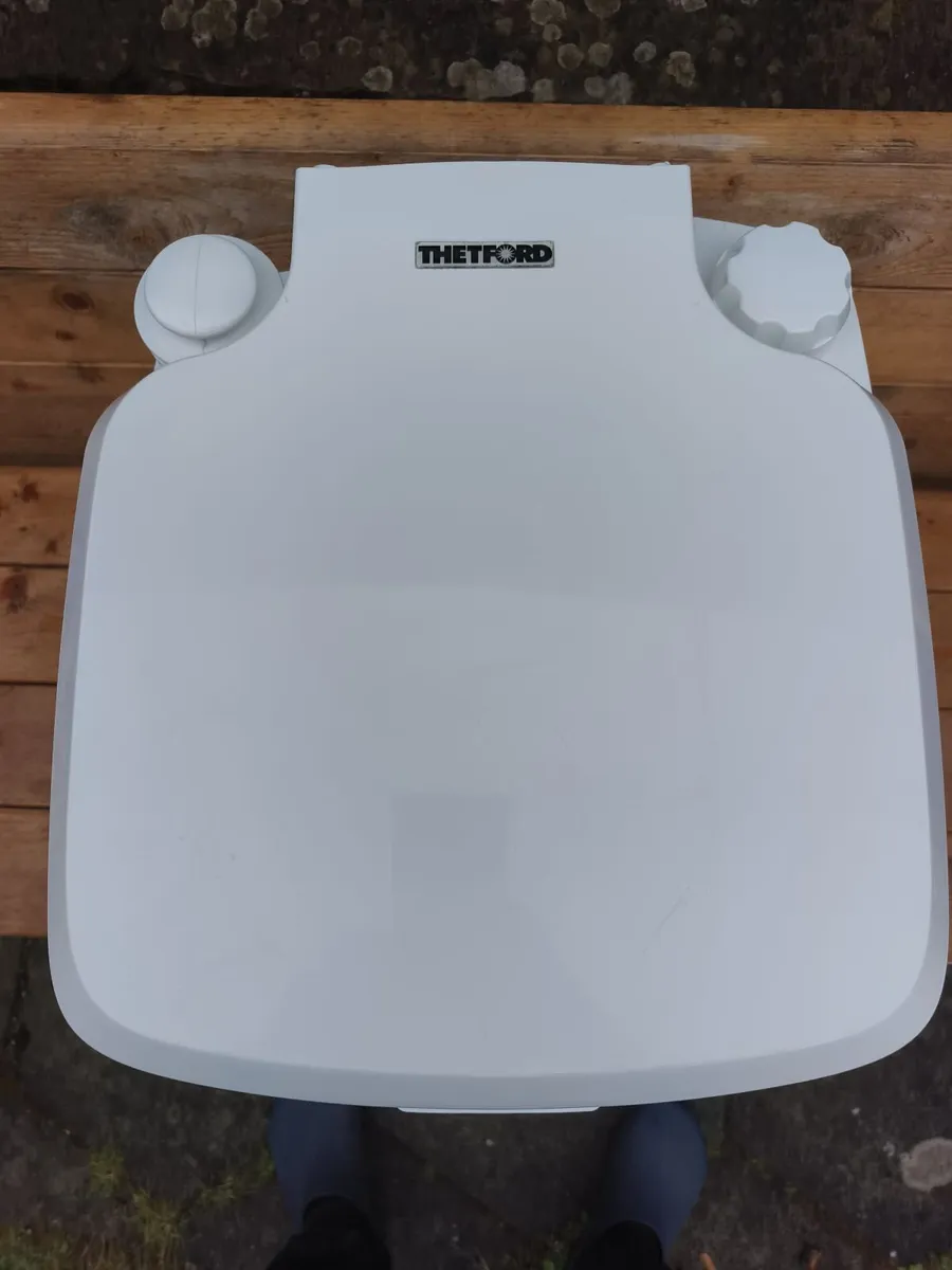 Portable  camping toilet -Thelford Porta Potti 165 - Image 2
