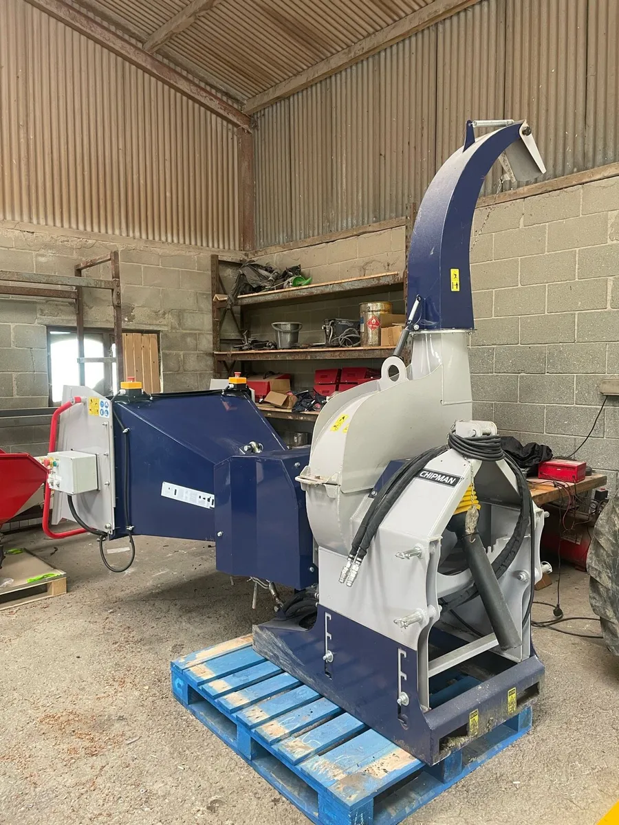 Wood chipper - Image 1
