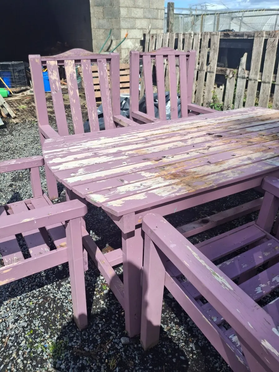 Garden furniture - Image 1