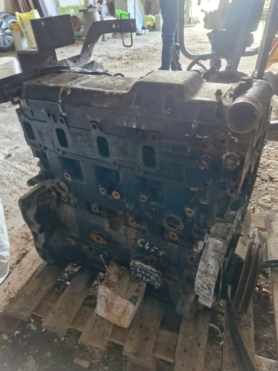 Massey ferguson engine - Image 4