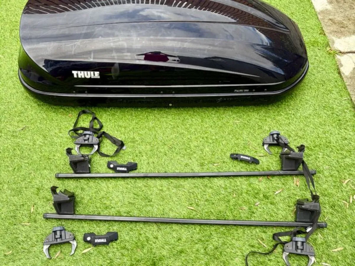 Thule Roof box + Roof Racks - Image 1