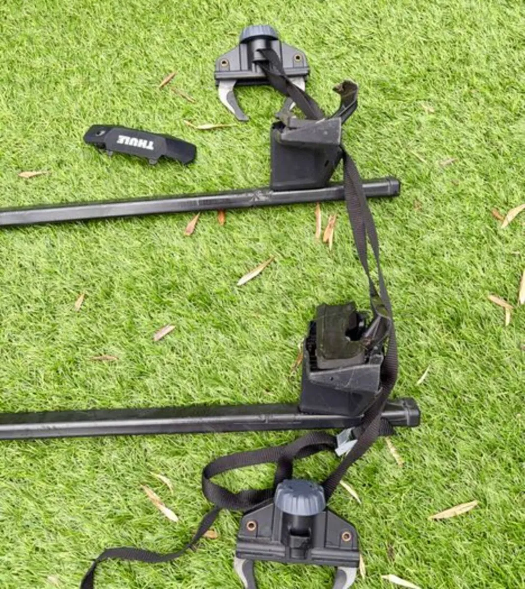 Thule Roof box + Roof Racks - Image 3