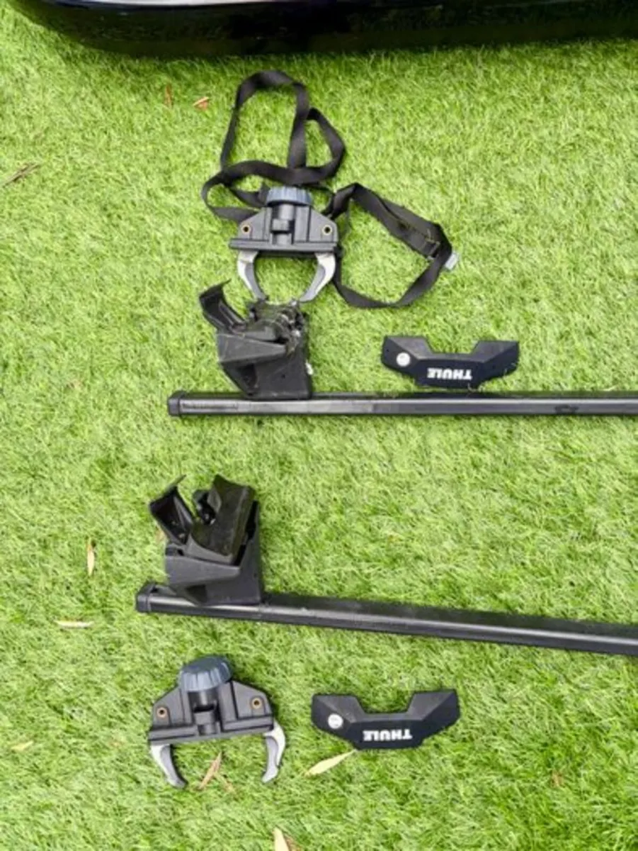 Thule Roof box + Roof Racks - Image 4