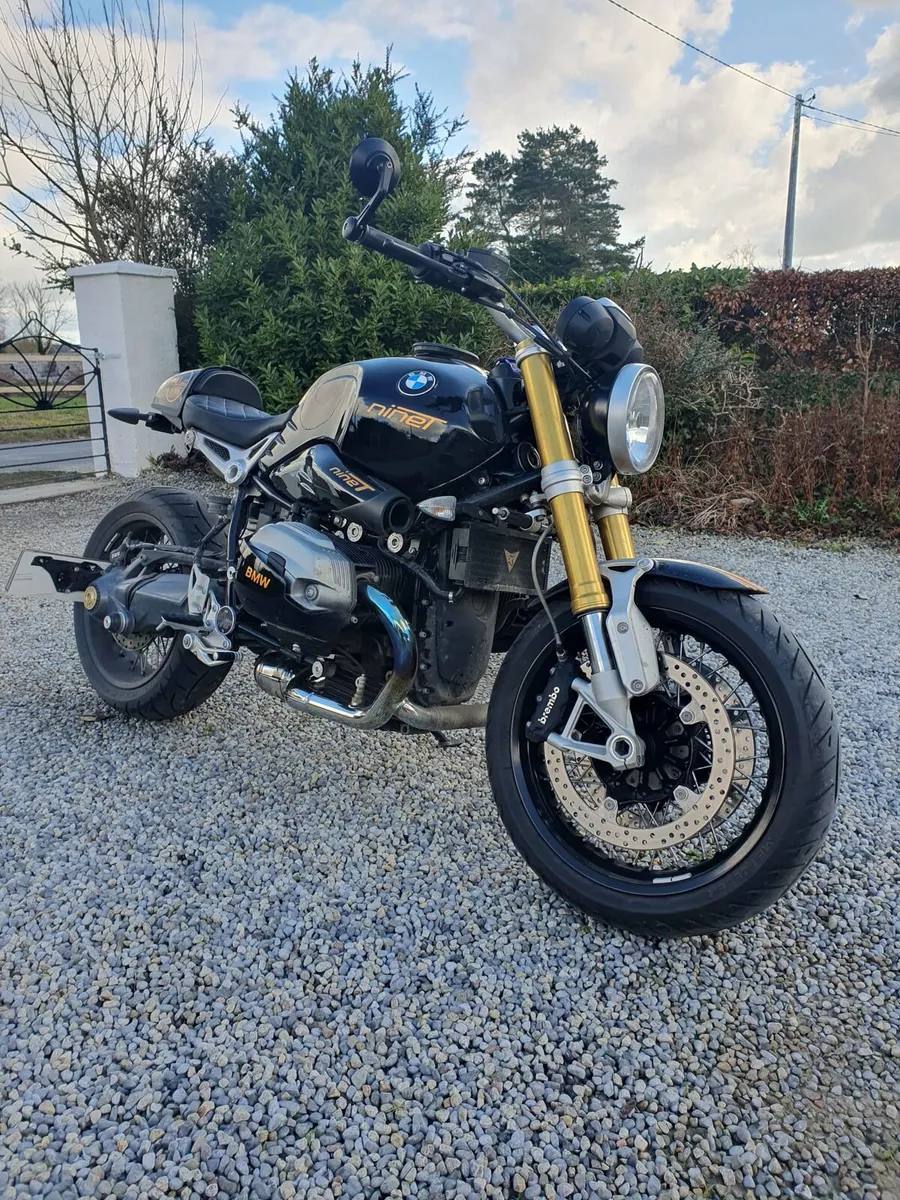 Bmw R9T - Image 1