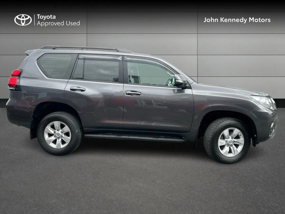 Toyota Land Cruiser LWB BUSINESS - Image 3