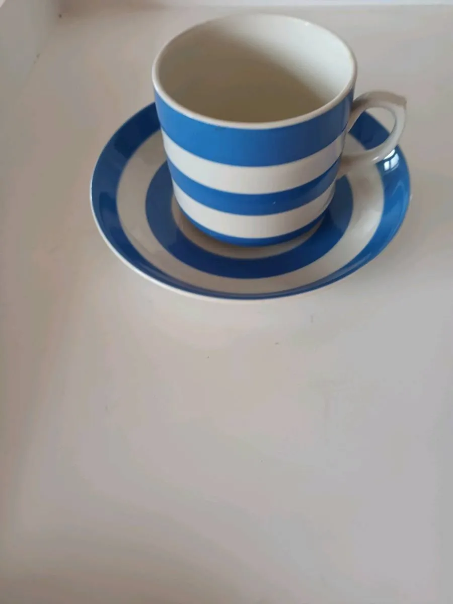 Cornishware Cup, Saucer  and Tea Plate - Image 4