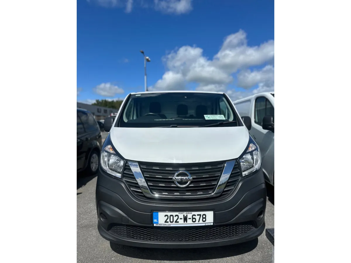 Nissan NV300 LWB 120 XE 1300 MY20 4DR - Image 1