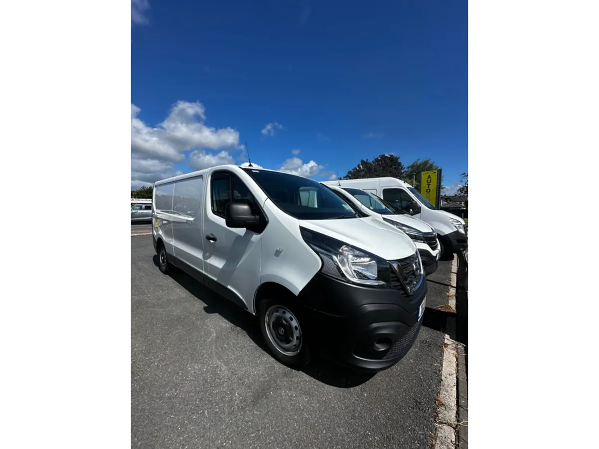 Nissan NV300 LWB 120 XE 1300 MY20 4DR - Image 2