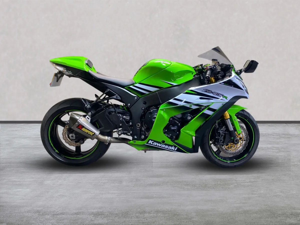 Kawasaki ZX 10R  Anniversary with extras/Low Miles - Image 1
