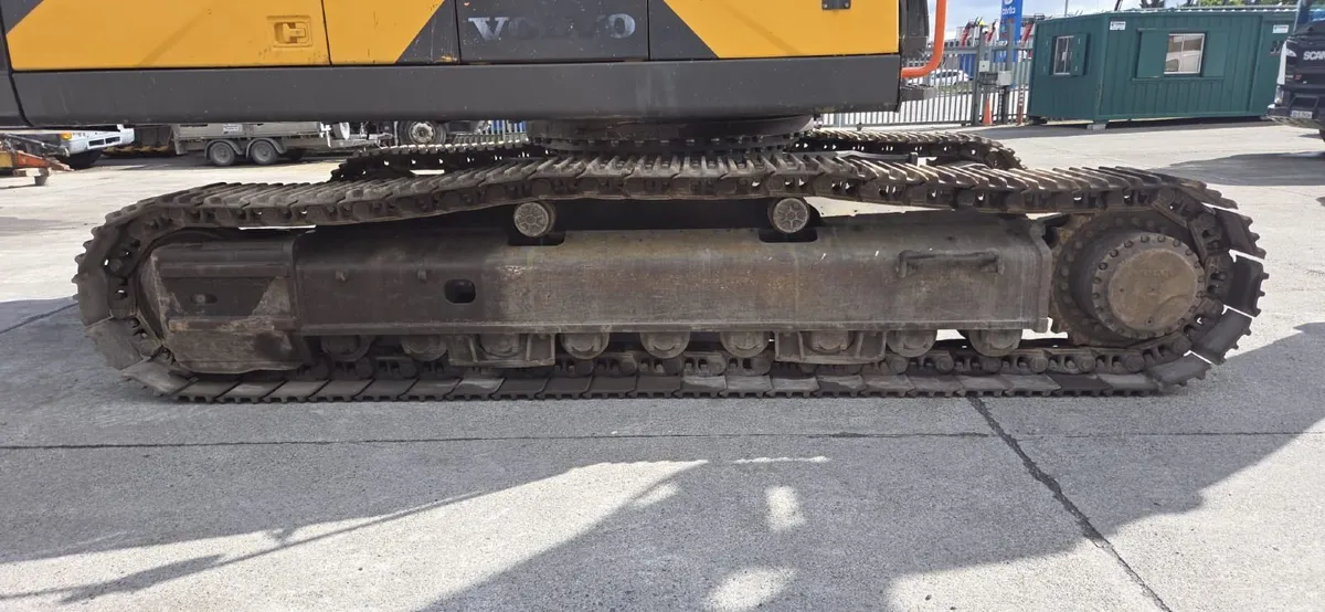 Volvo EC 480 EL Excavator - Image 4