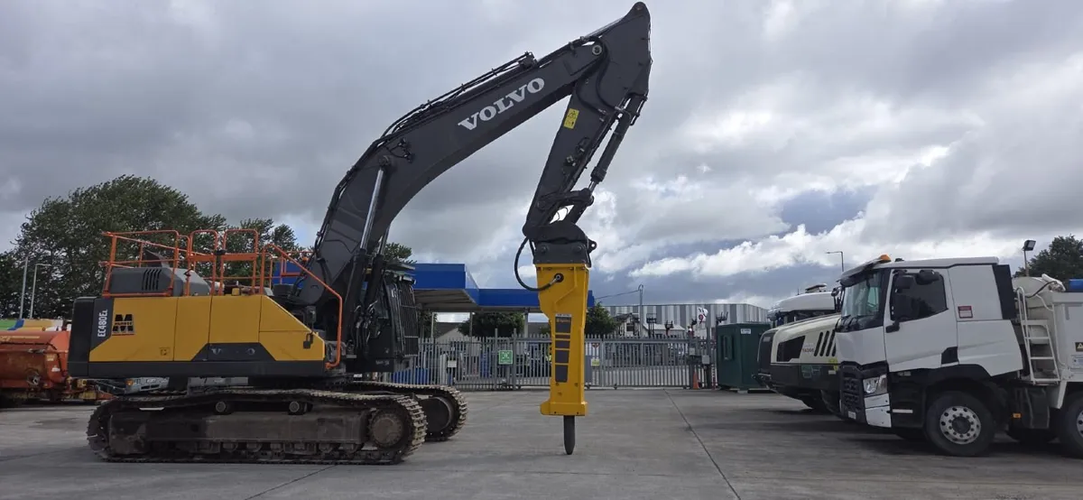 Volvo EC 480 EL Excavator - Image 2