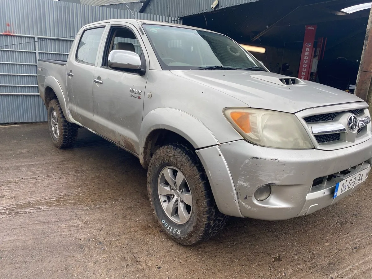 Toyota hilux - Image 2