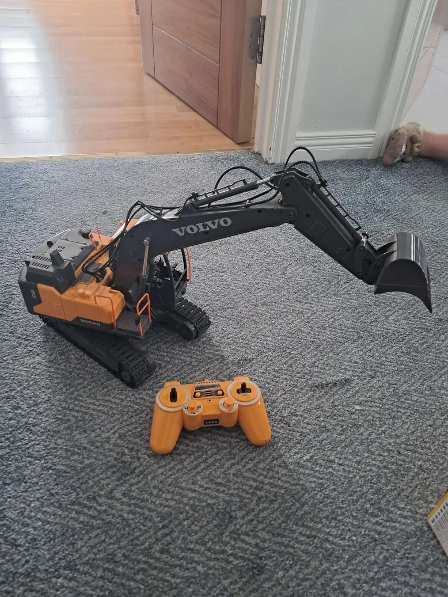 Volvo Remote Control Excavator